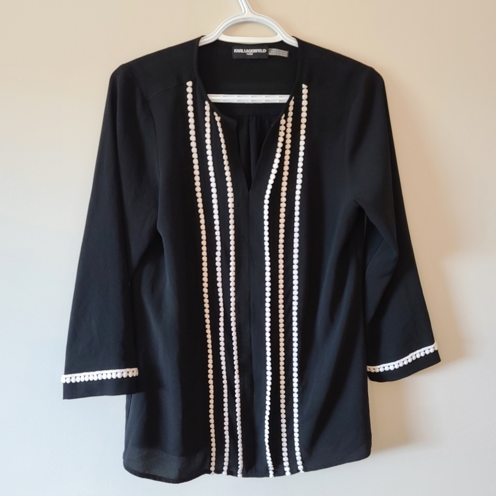 NWOT Karl Lagerfeld Paris V Neck Blouse 3/4 Sleeve